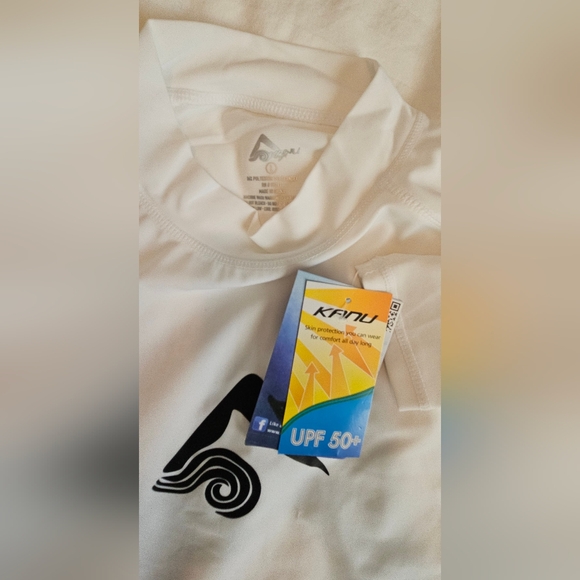 Kanu Surf White Rash Guard - Picture 2 of 2